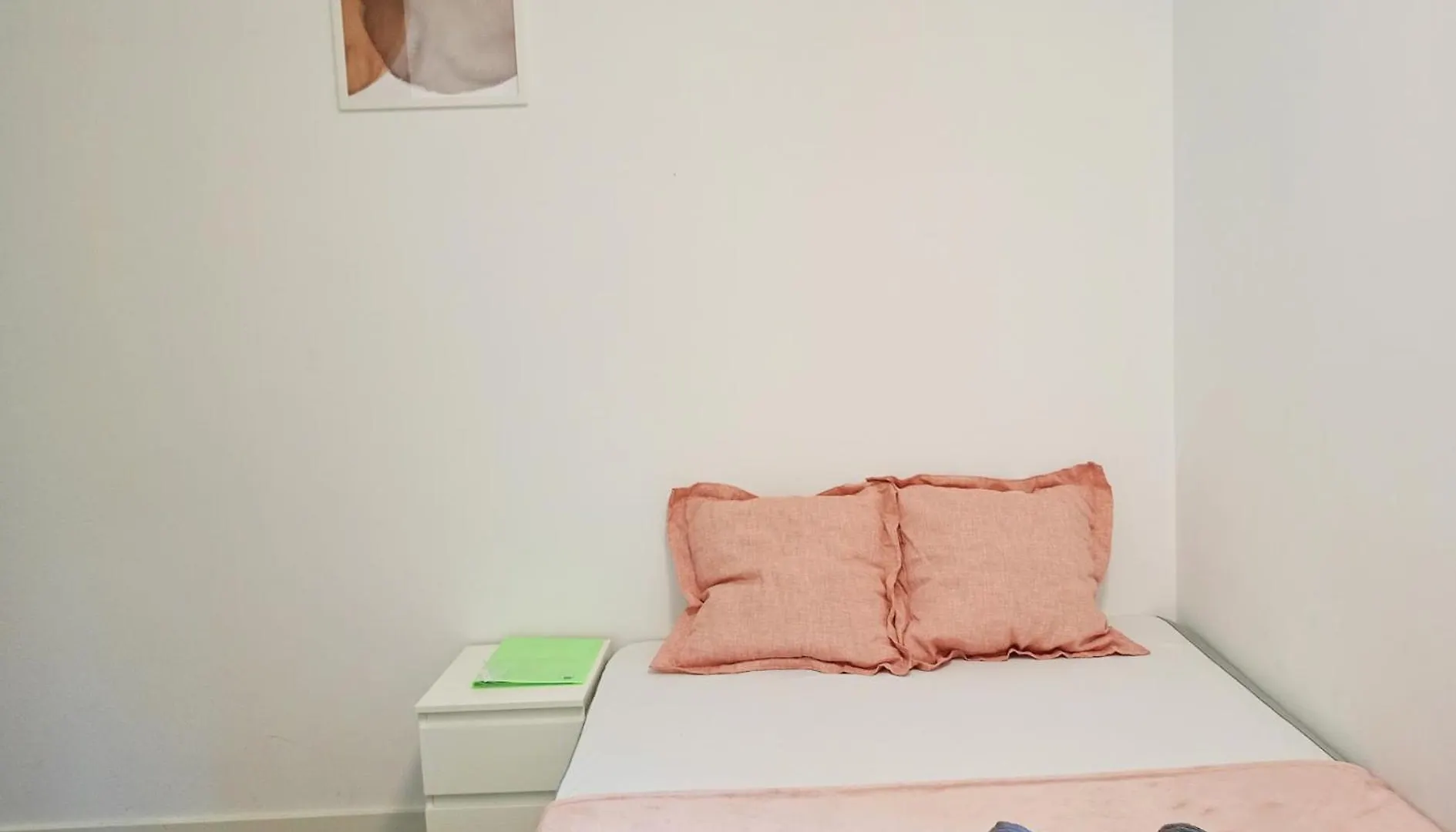 Diagonal R1 Bed and Breakfast Barcelona